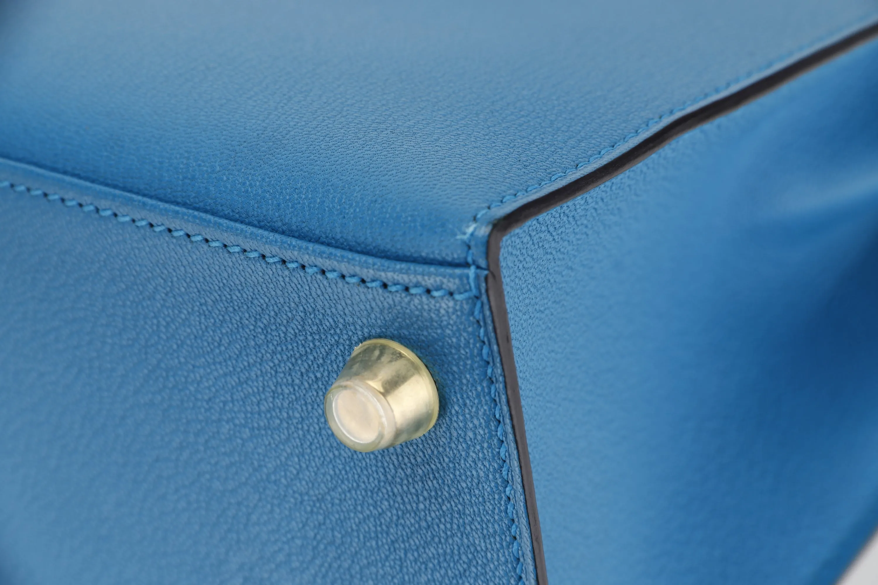 HERMES KELLY 25CM (STAMP C) BLUE ZANZIBAR CHEVRE LEATHER GOLD HARDWARE, WITH KEYS, LOCK, STRAP, RAINCOAT, DUST COVER & BOX