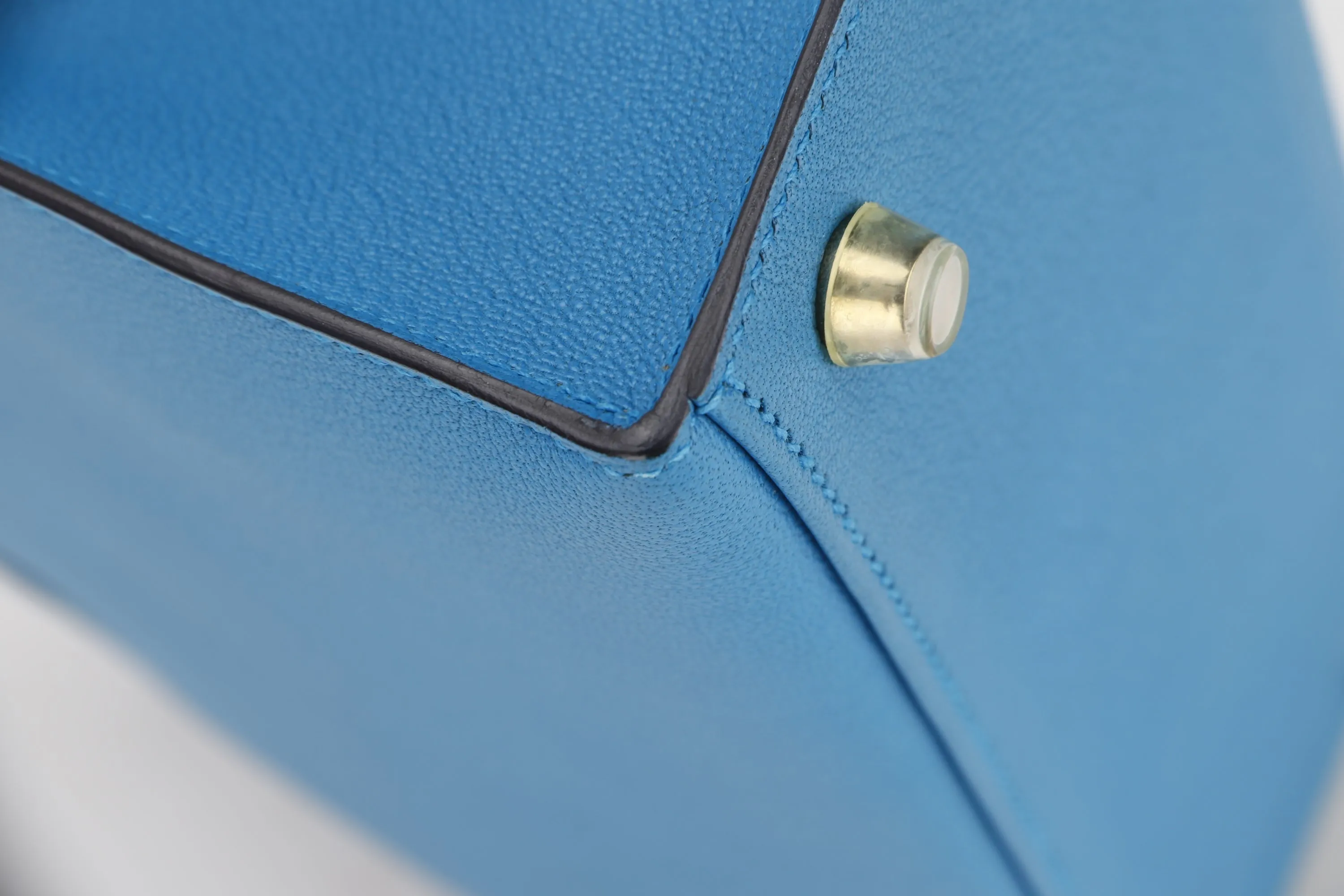 HERMES KELLY 25CM (STAMP C) BLUE ZANZIBAR CHEVRE LEATHER GOLD HARDWARE, WITH KEYS, LOCK, STRAP, RAINCOAT, DUST COVER & BOX