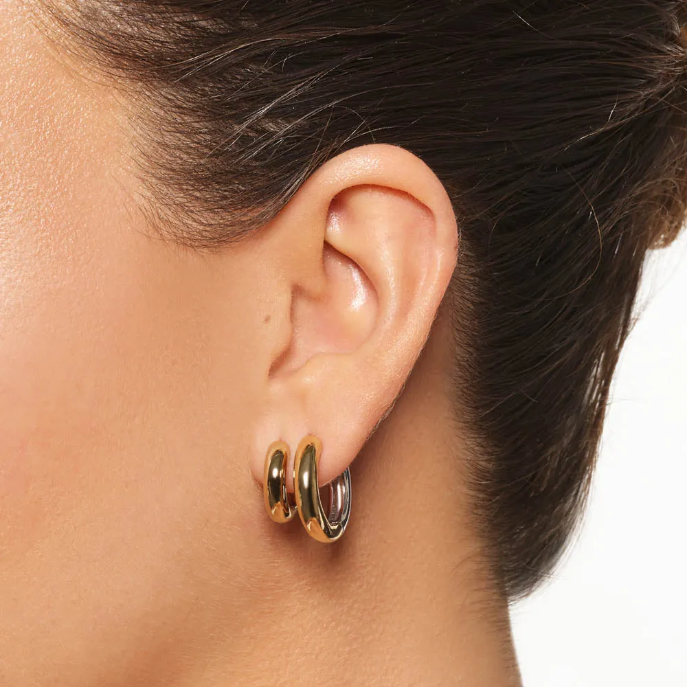 Midi Mixed Metal Reversible Hoop Earring in Gold