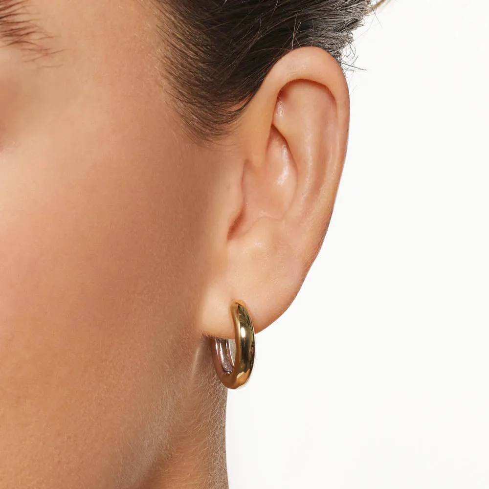 Midi Mixed Metal Reversible Hoop Earring in Gold