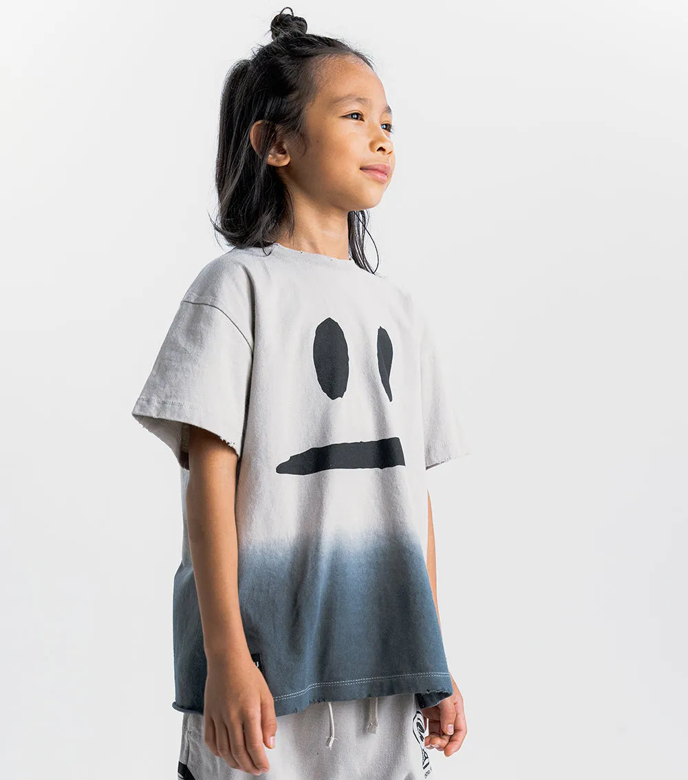 NUNUNU SS24 SMIRKS T-Shirt in Smokey Grey