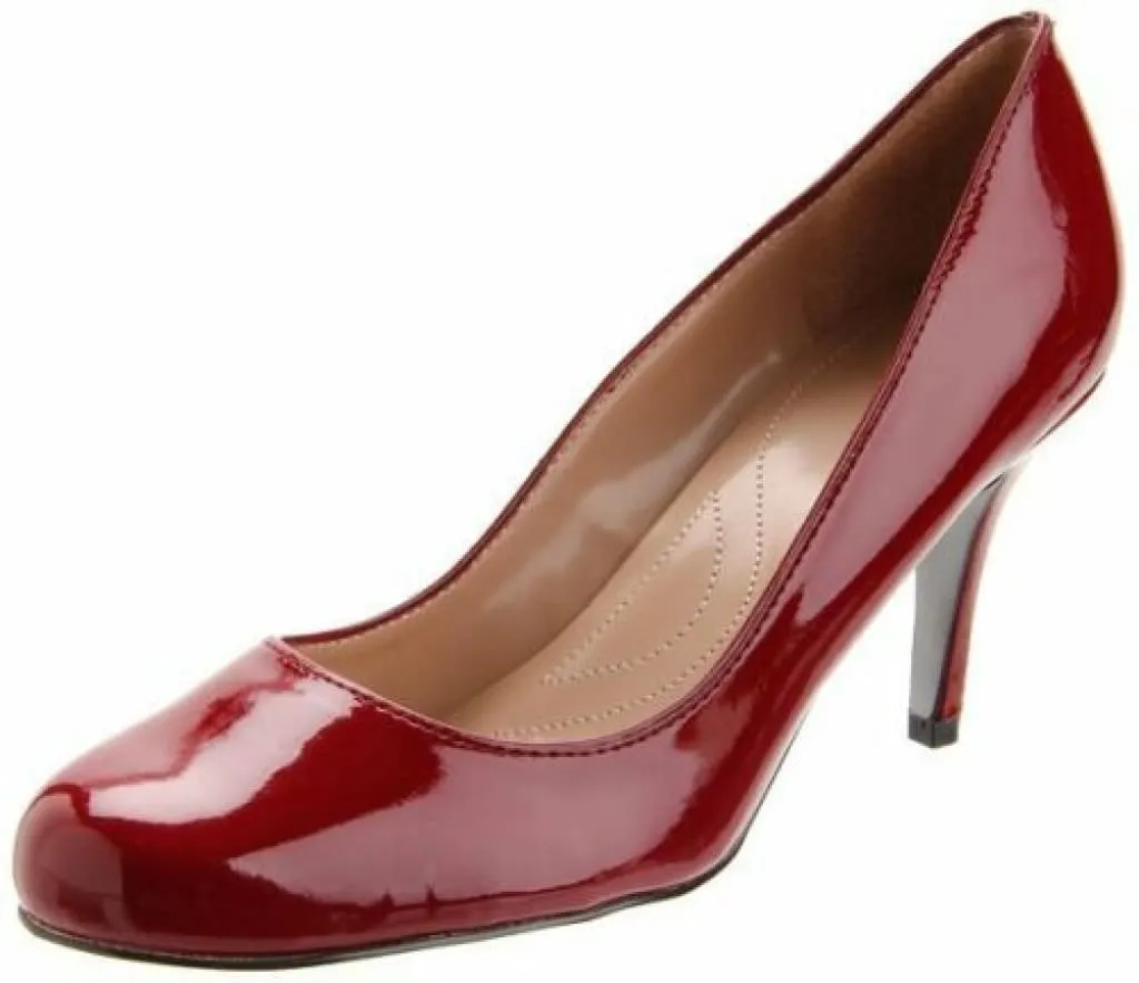 TAHARI Women's James Patent Pump -  NIB - MSRP $98