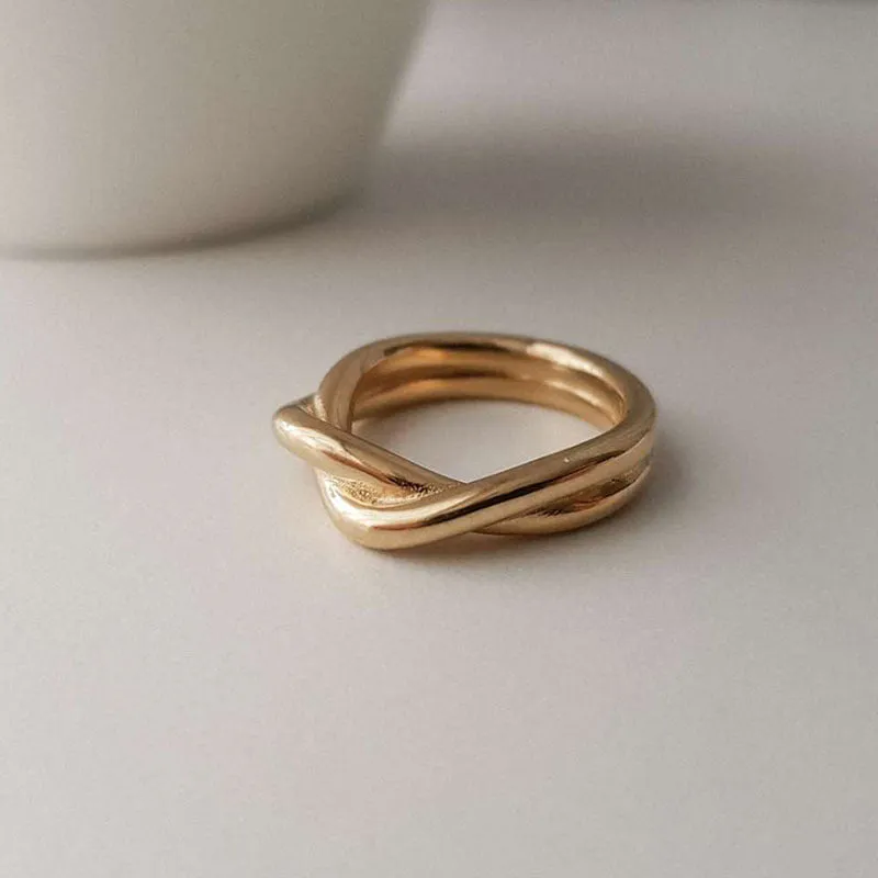 Viola Gold Ring